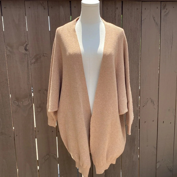 Anthropologie Akemi + Kin Petra open front cardigan dolman sleeves one size - Picture 9 of 12